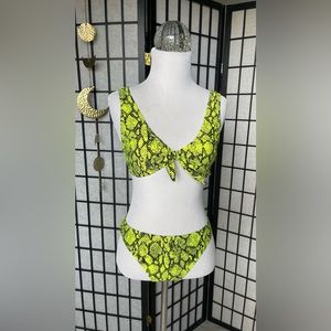Neon green leopard two piece